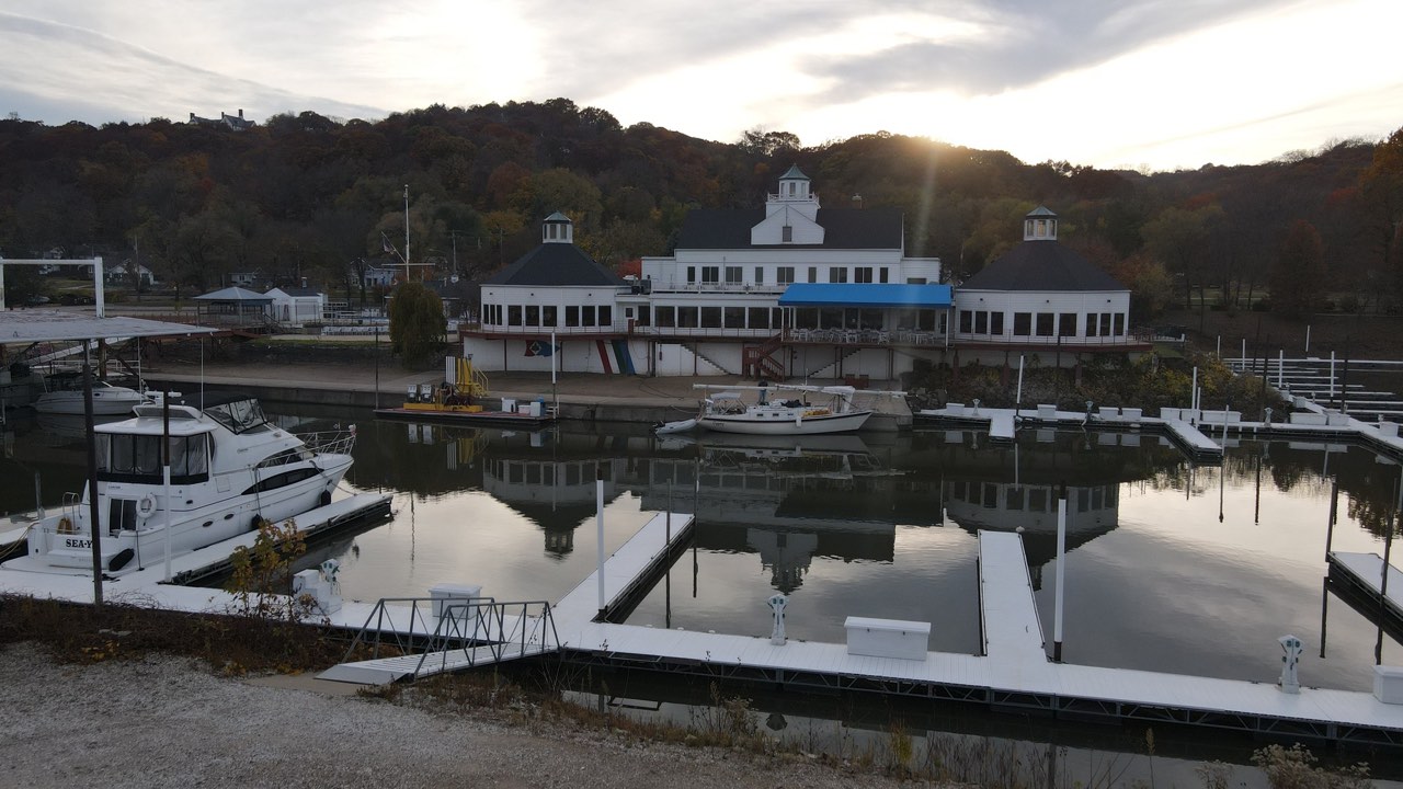 Day 5: Hennepin, IL to Peoria (Illinois Valley Yacht Club) - photo 7