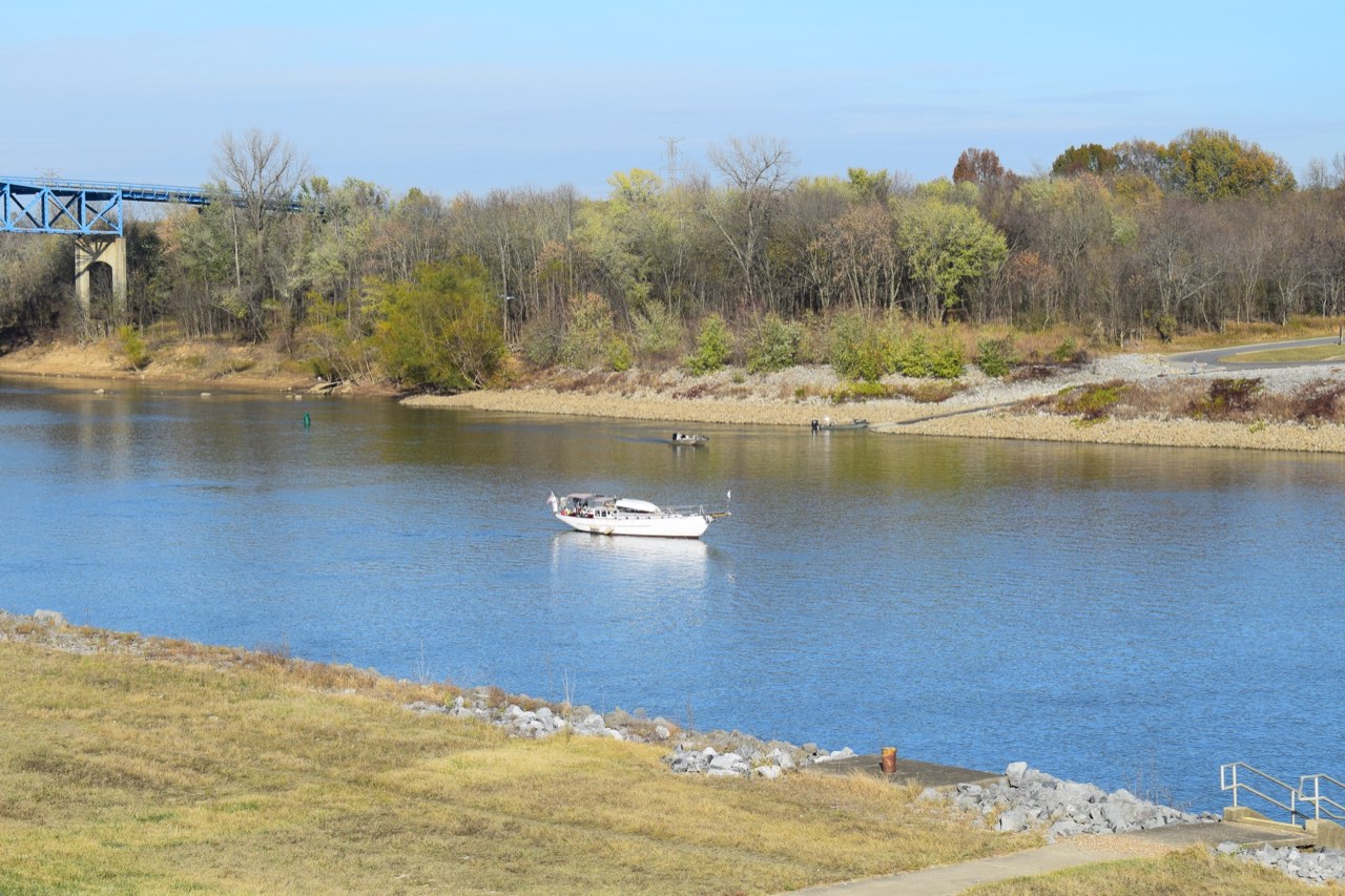 Day 15: Paducah, KY to Green Turtle Bay Marina With a Stowaway - photo 5