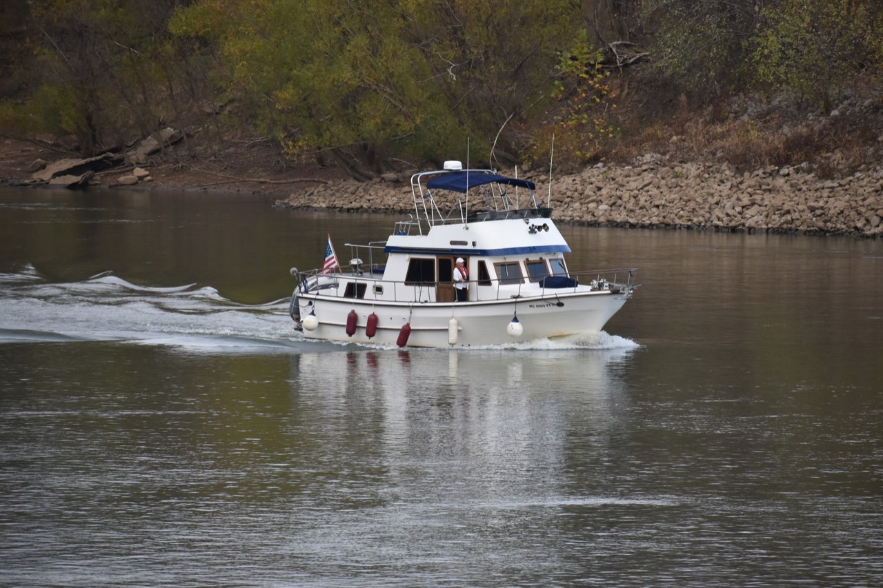 Day 15: Paducah, KY to Green Turtle Bay Marina With a Stowaway - photo 11