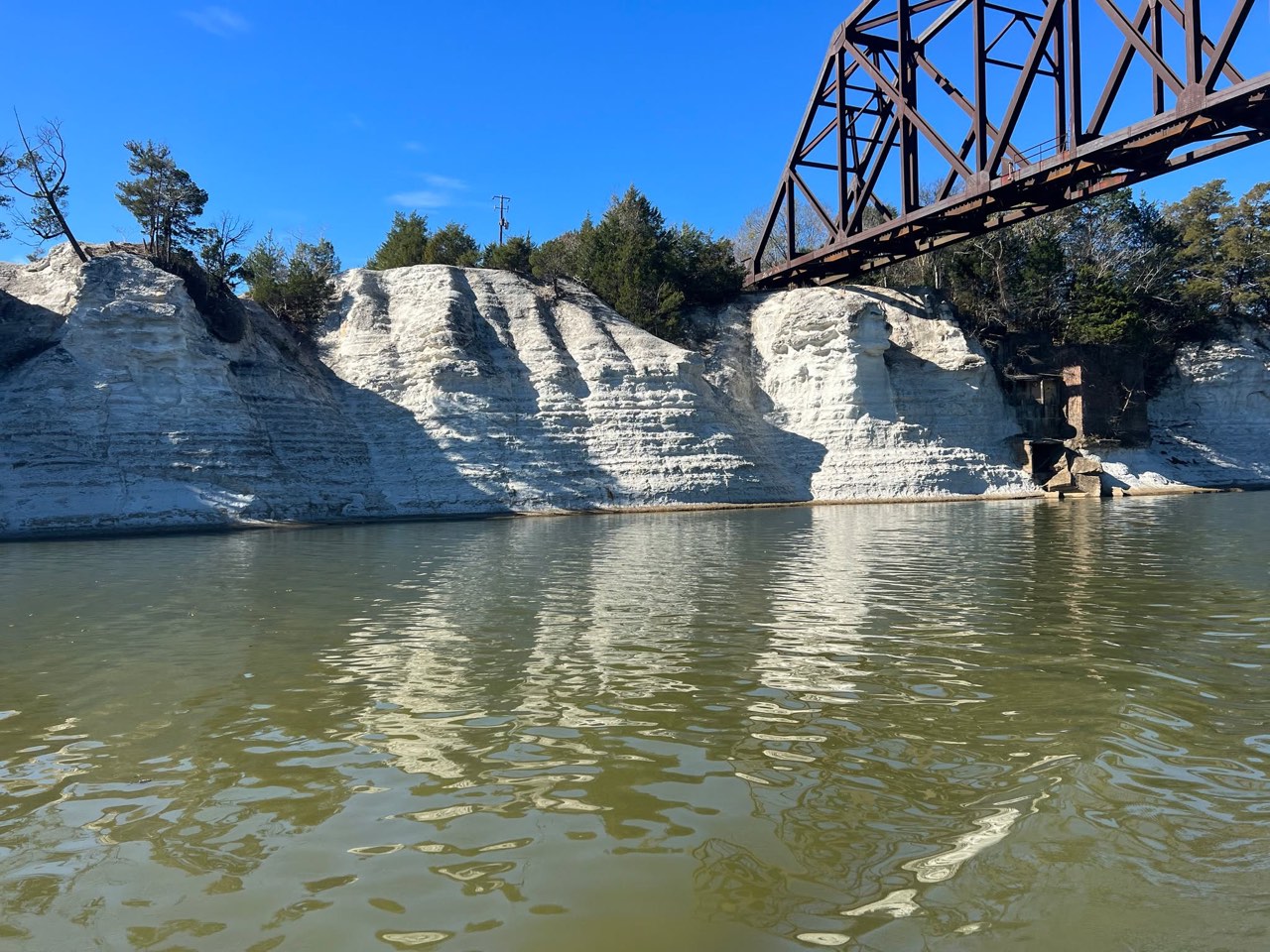 Day 28: The Metropolis of Demopolis - photo 4
