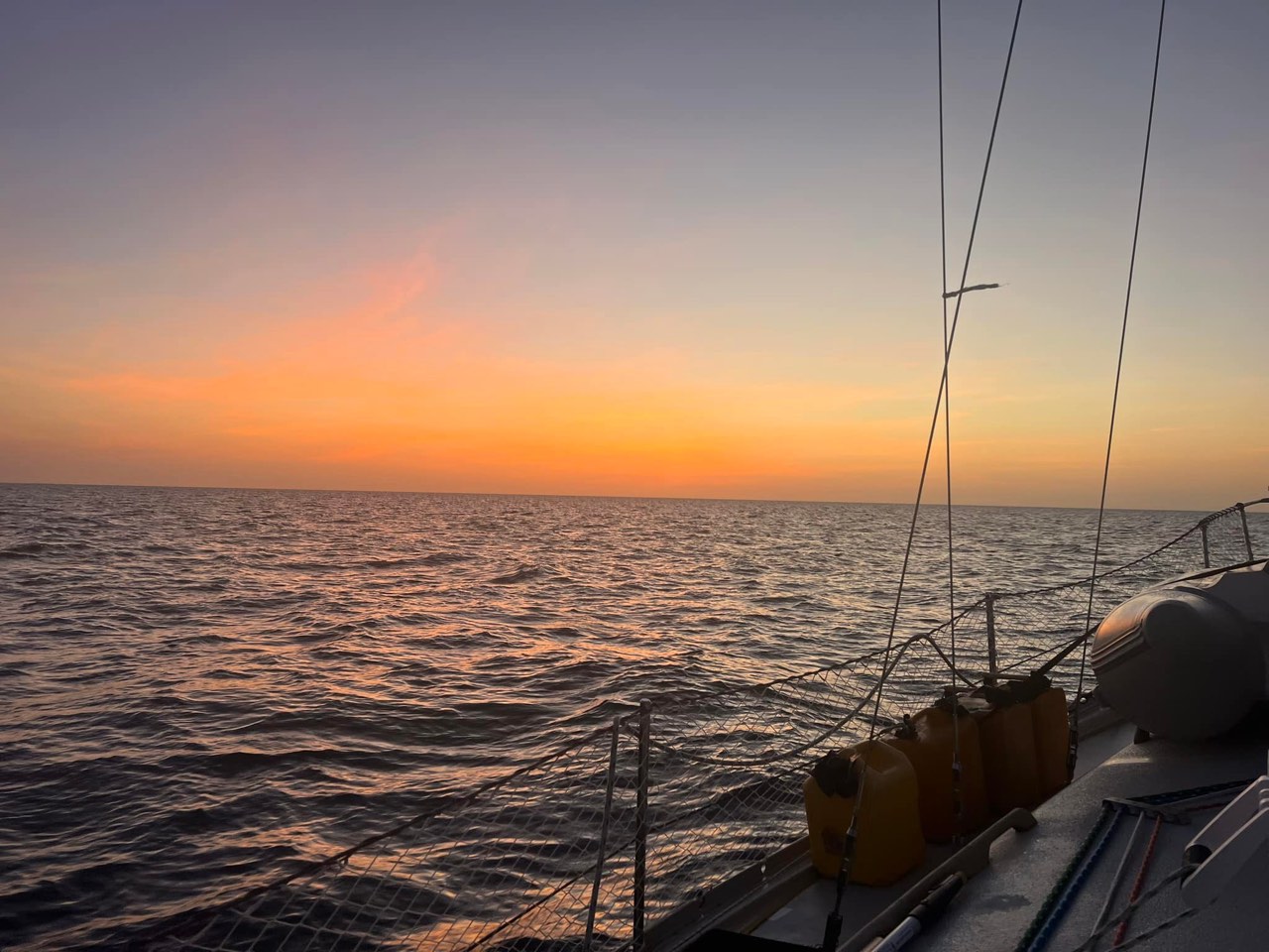A pretty uneventful night crossing the gulf. Wind died down and it got nice… - photo 2