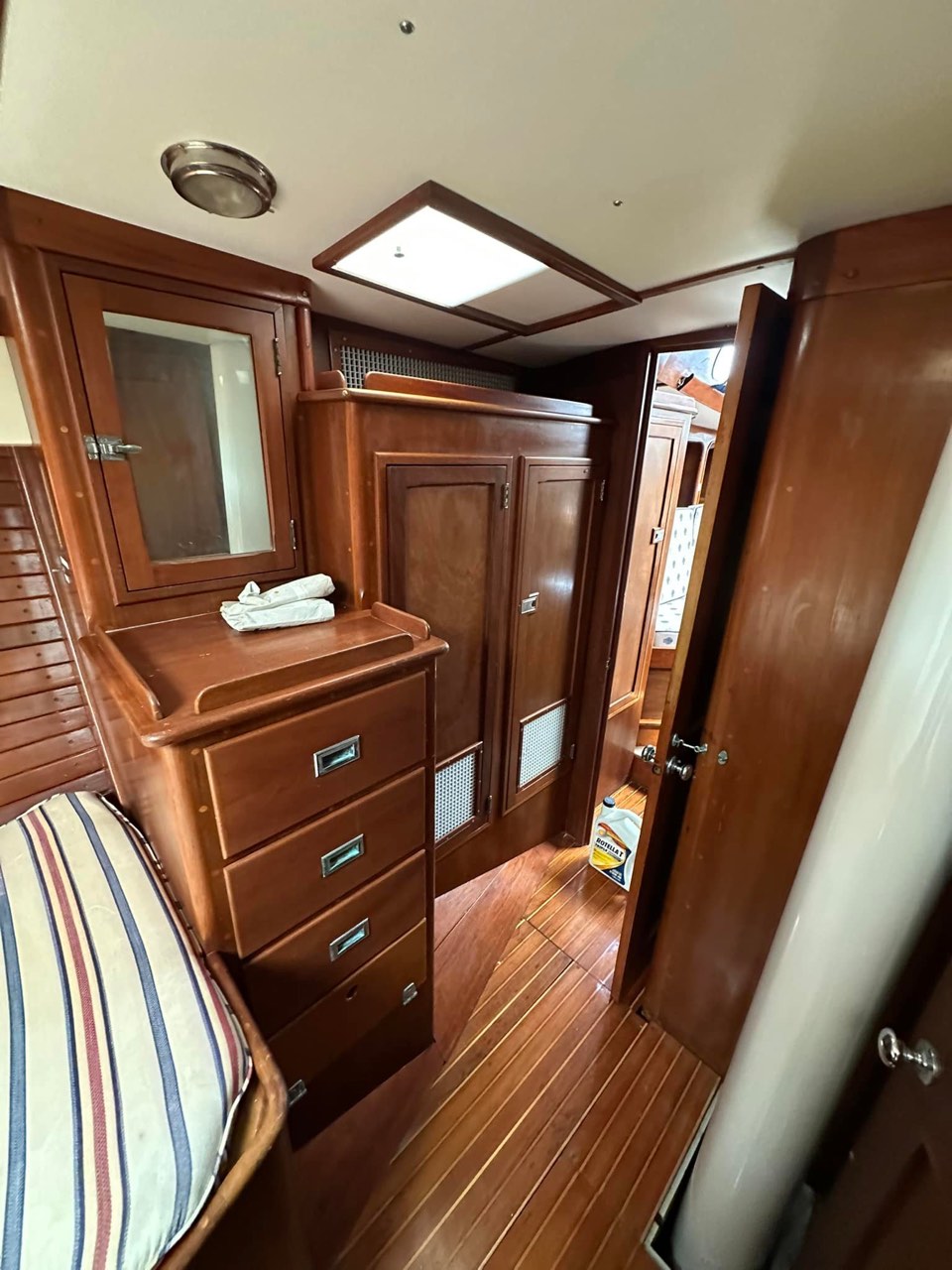 “Something bout a boat, sitting on the sea, out there in the wind, floating… - photo 10