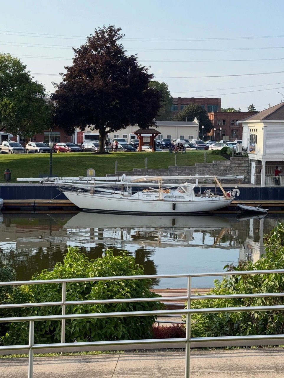 The Erie Canal was a mostly uneventful 6 days of many locks each day - photo 9