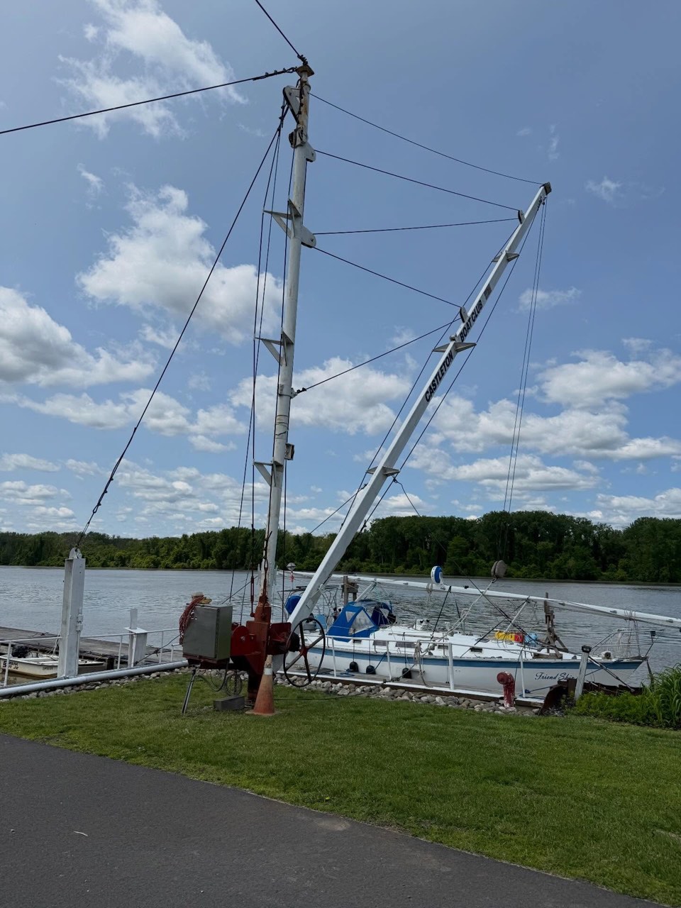 West Point, Bald Eagles, Caselton on Hudson. Continued our slow journey north… - photo 7